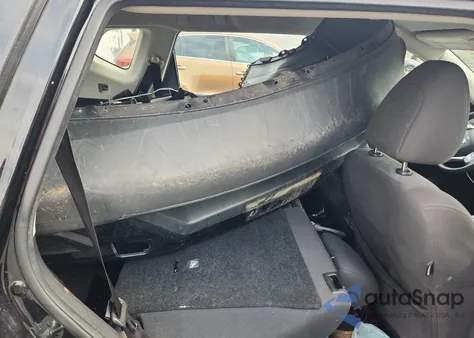 2016 Nissan Rogue S z USA, uszkodzony, nr VIN KNMAT2MV1GP624629